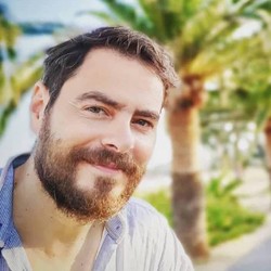 Λεωνίδας Μαριδάκης