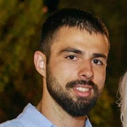 Βασίλης Λαζαρίνης
