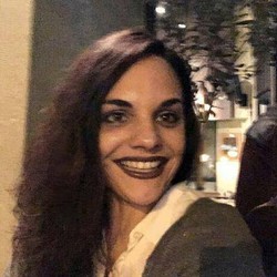 Θένια Δημοπούλου