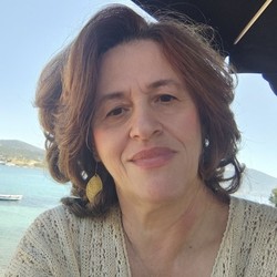Ντίνα Καραμέτου