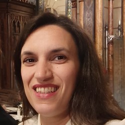 Βασιλική Λυκοτόμαρου