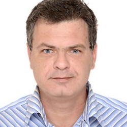 Γιάννης Μπιτσάκης